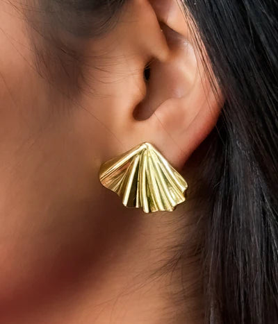 Golden Shell Stud Earrings – Ocean-Inspired Minimal Glam | SAHARA SPARKLE