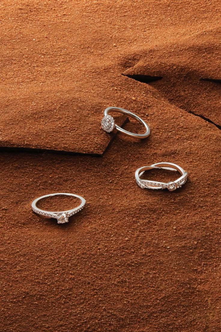 WOMEN RINGS